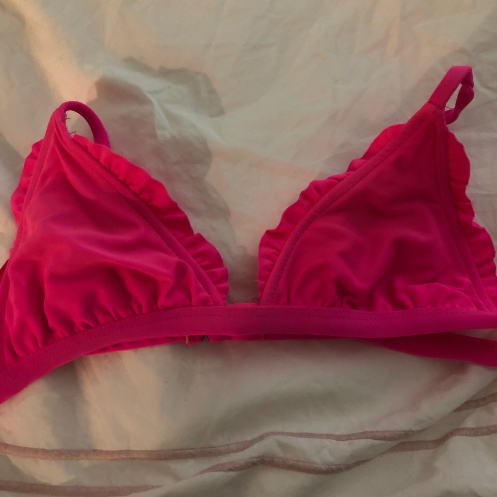 Beach riot pink top